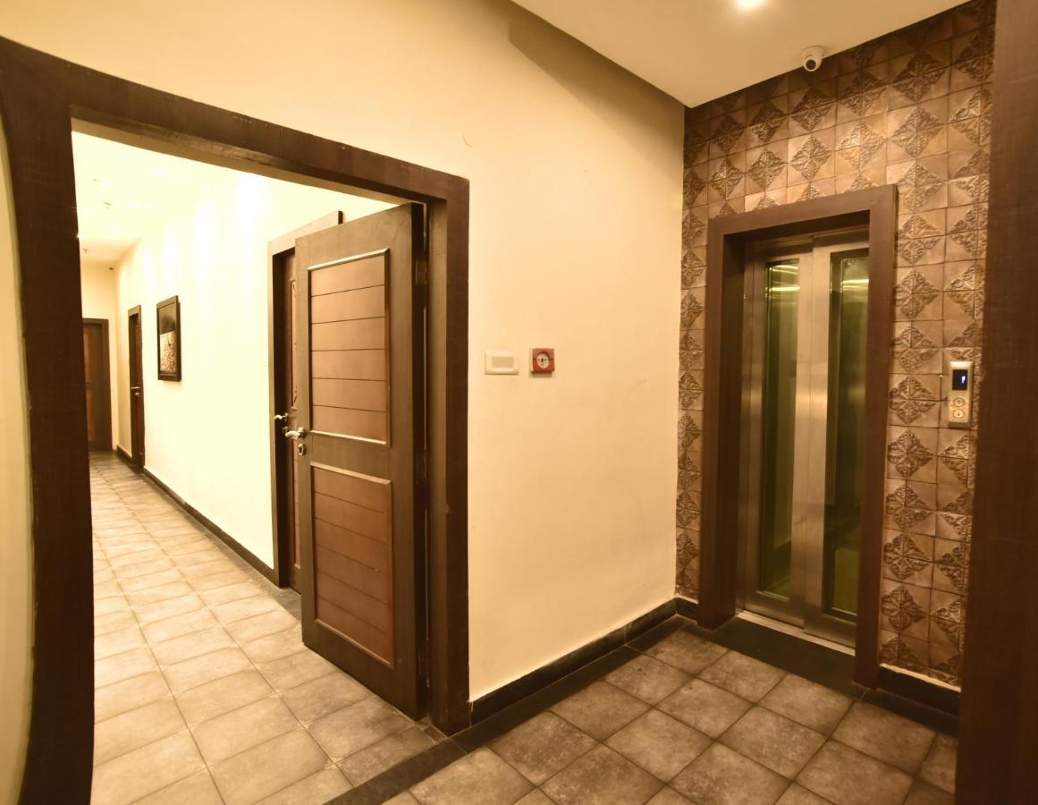 Casa Broadway-A Boutique Hotel Калькутта Экстерьер фото