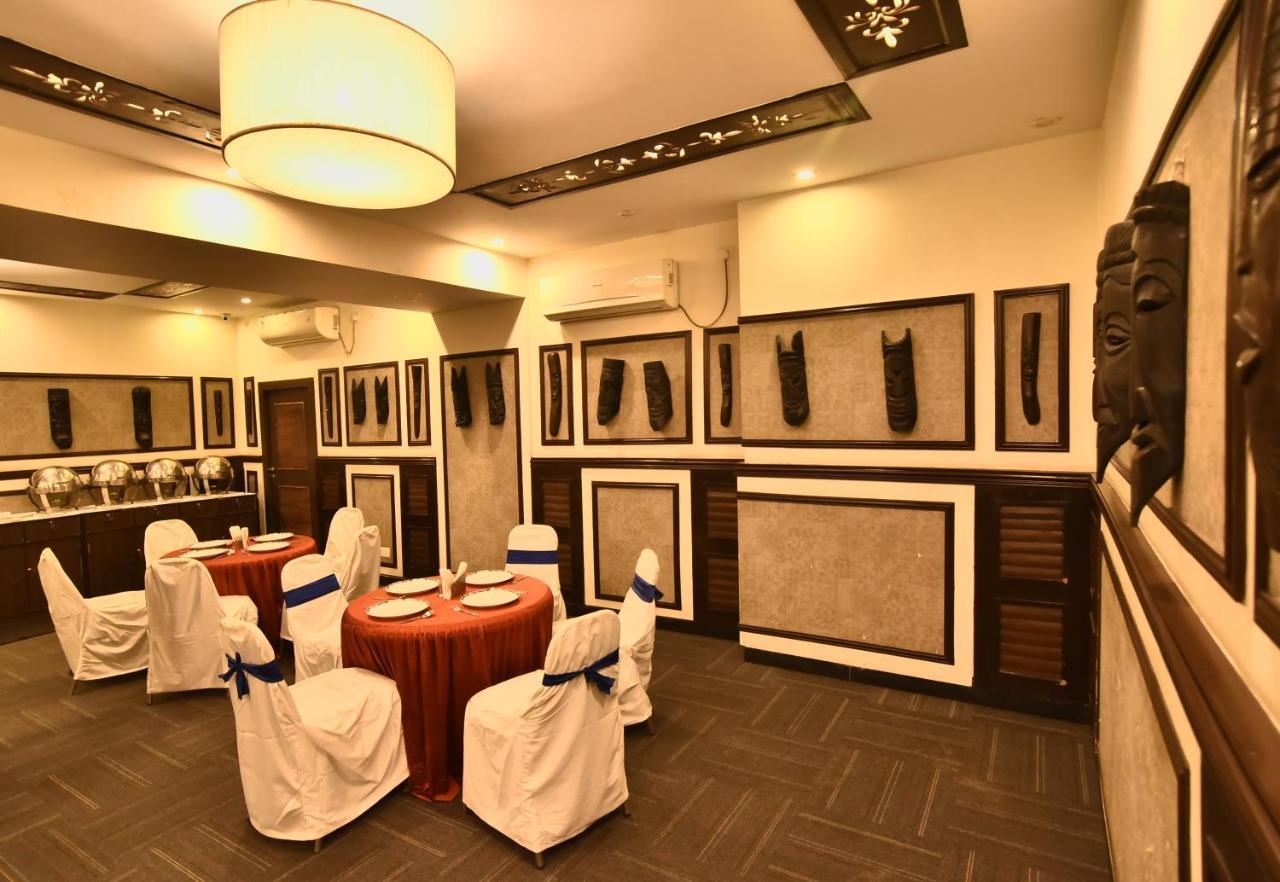 Casa Broadway-A Boutique Hotel Калькутта Экстерьер фото